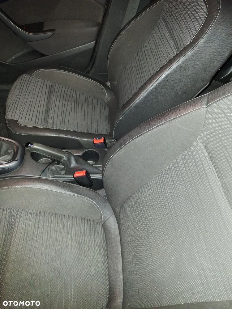Opel Astra 1.6 - 8