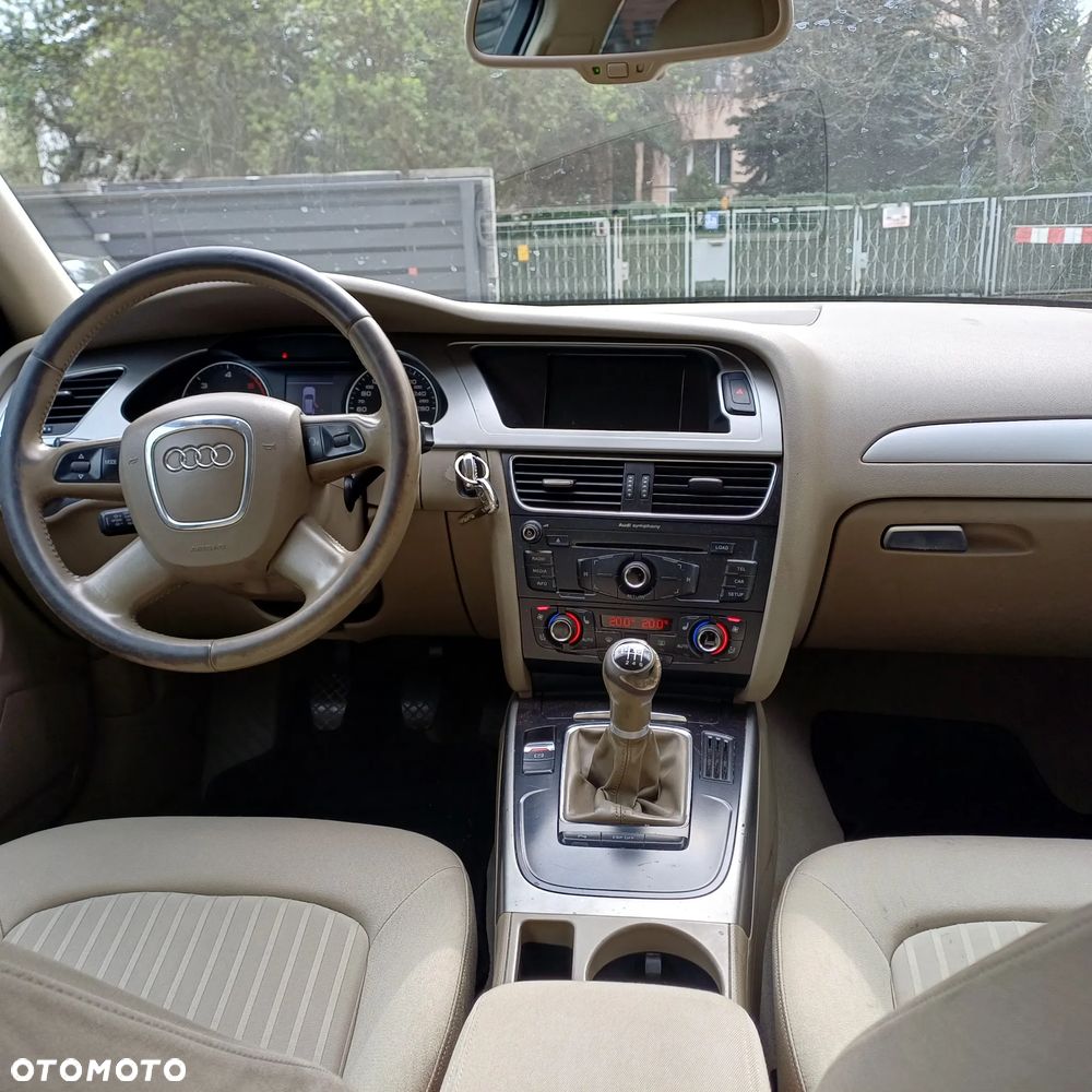 Audi A4 Avant 2.0 TDI DPF Attraction - 9