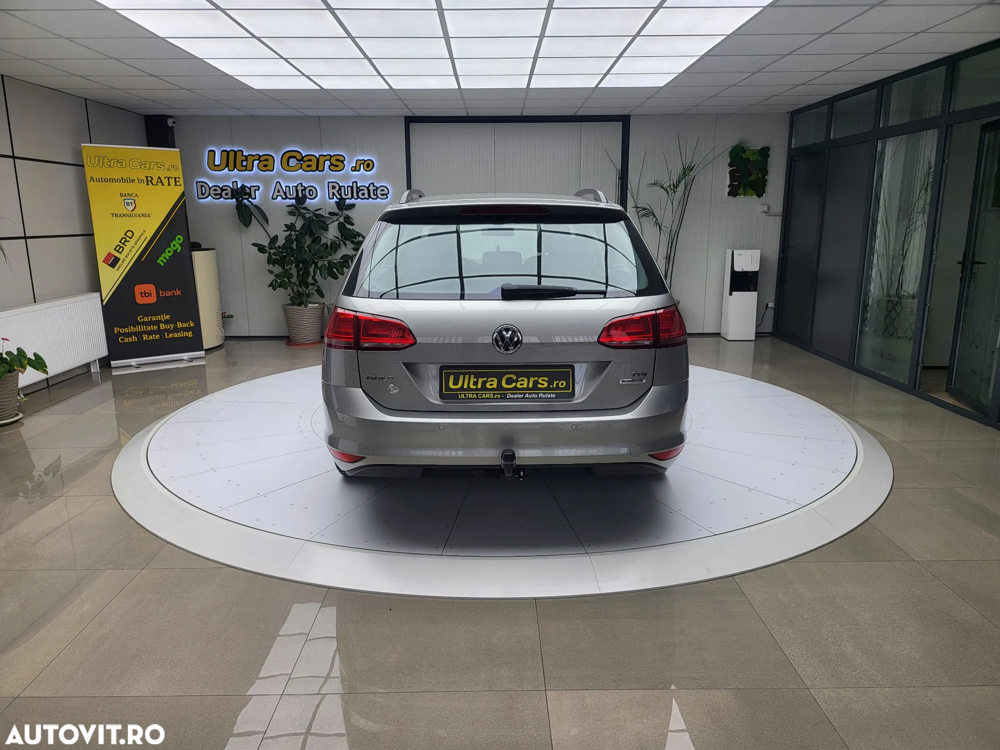 Volkswagen Golf 1.6 TDI BMT Comfortline - 5