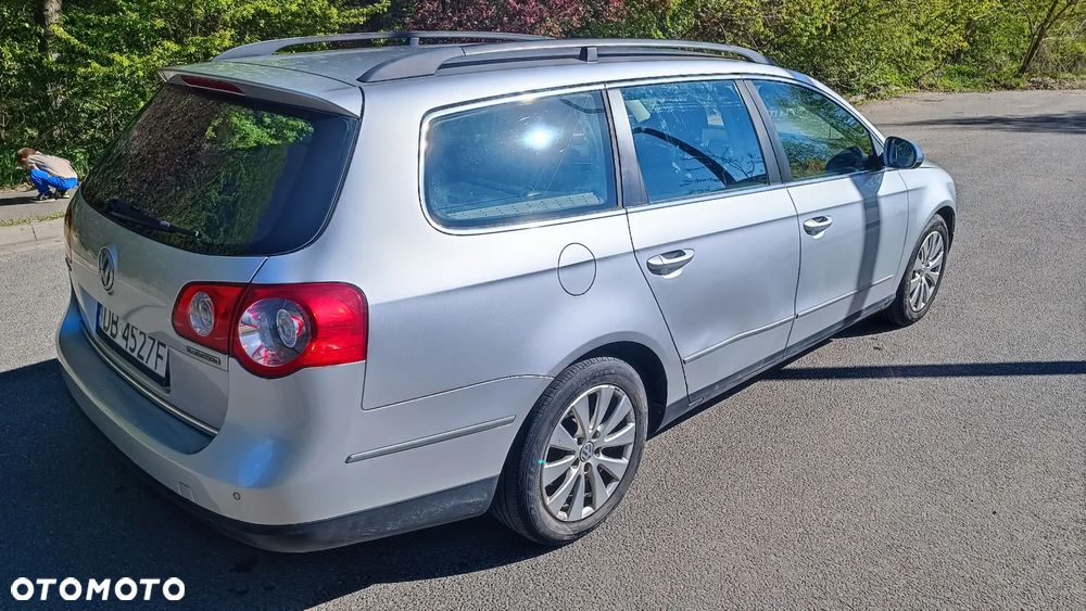 Volkswagen Passat 2.0 TDI DPF BlueMot Trendline - 6