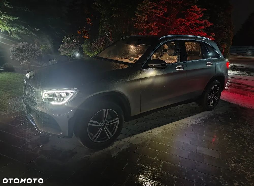 Mercedes-Benz GLC 300 4Matic 9G-TRONIC AMG Line - 34