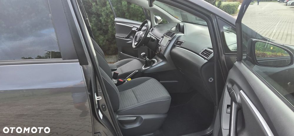 Toyota Verso 1.8 Premium EU5 7os - 25