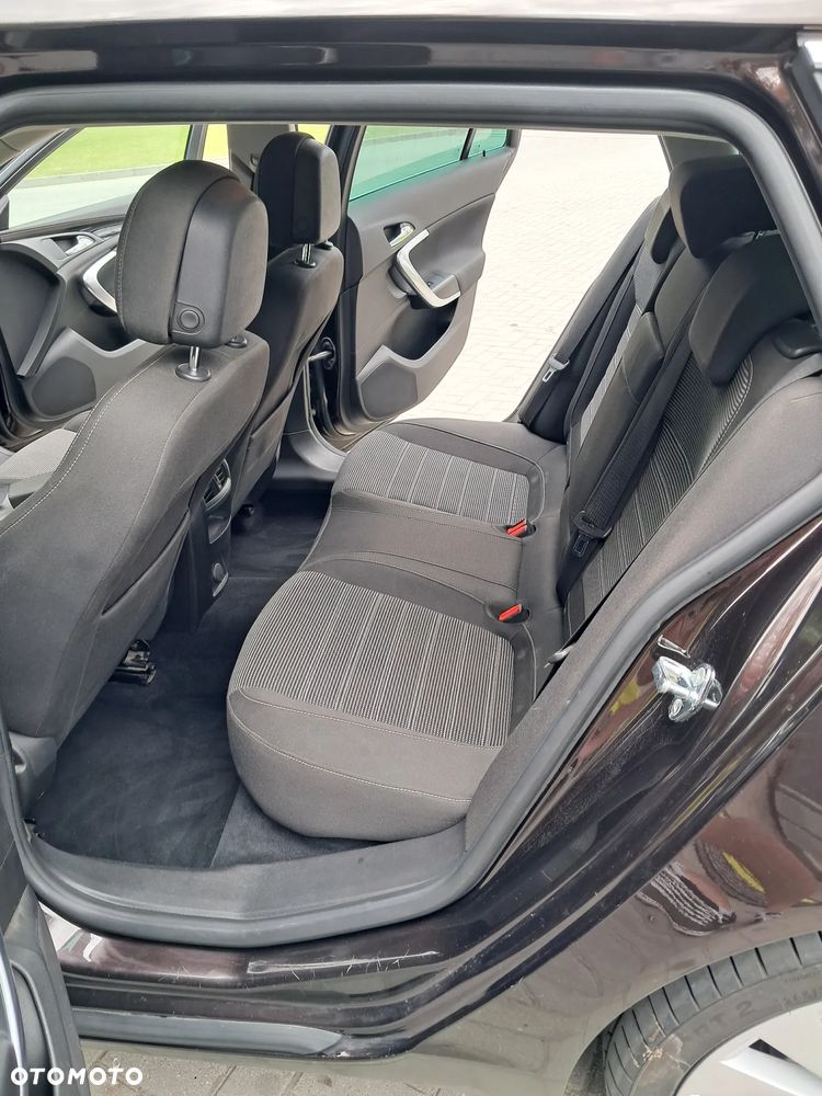 Opel Insignia - 15