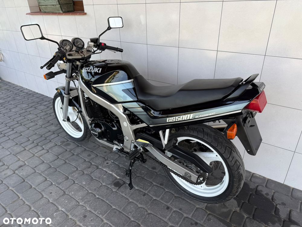 Suzuki GS - 10