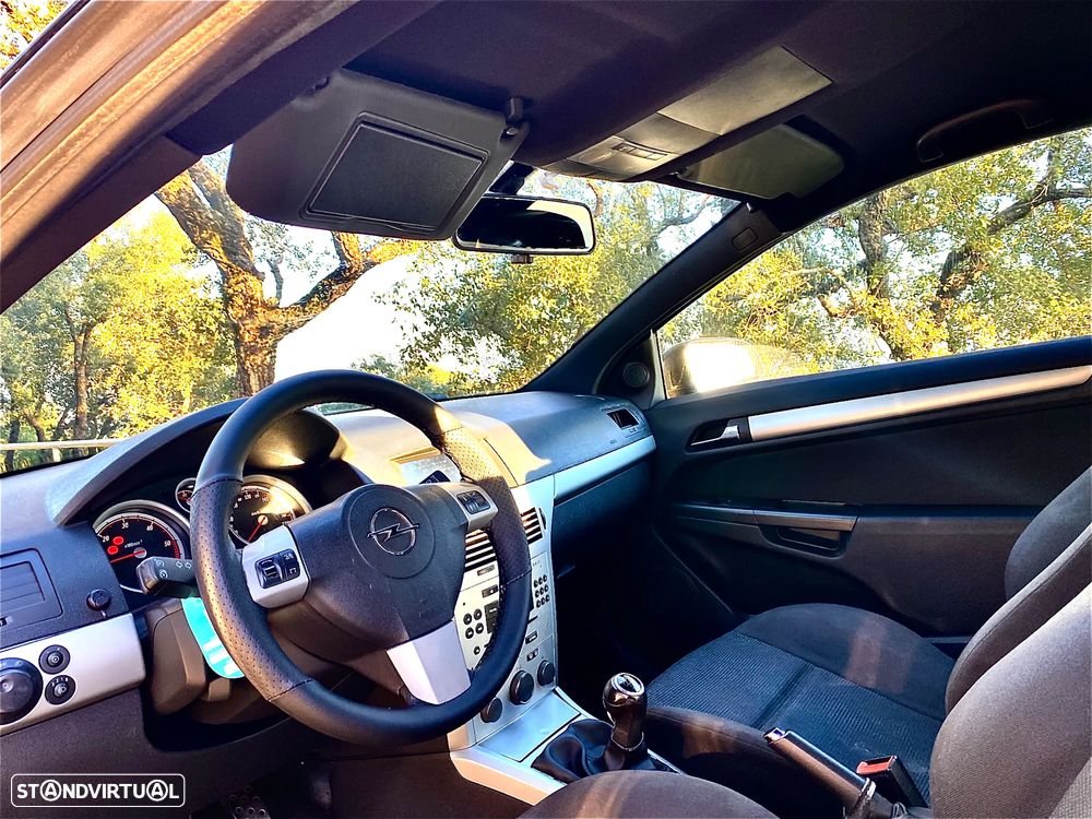 Opel Astra GTC 1.7 CDTi - 5