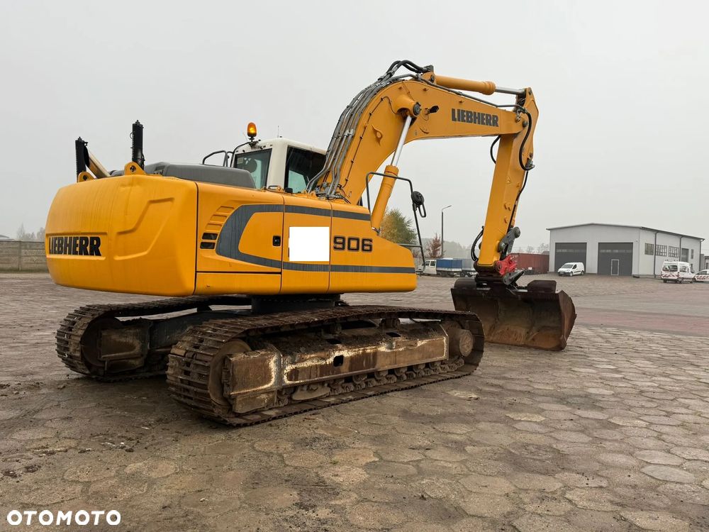 Liebherr 906 - 3