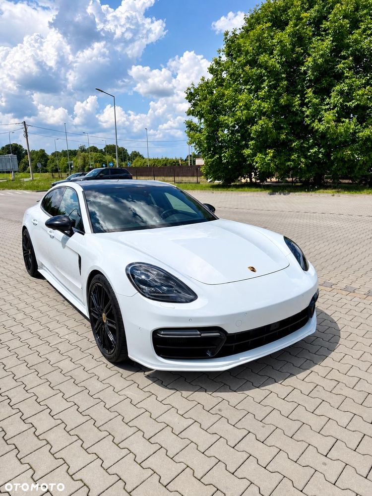 Porsche Panamera 4 Executive - 1