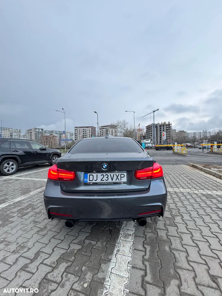 BMW Seria 3 328i xDrive Aut. - 2