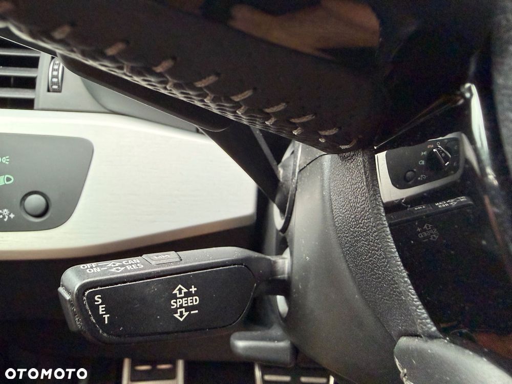 Audi A4 Avant 2.0 TDI ultra S tronic sport - 31