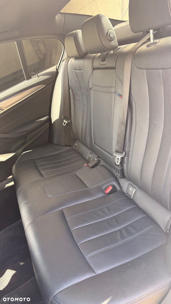 BMW Seria 5 520d xDrive - 13