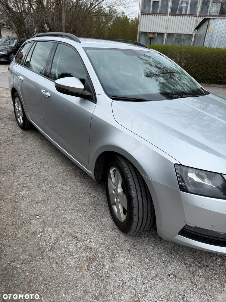 Skoda Octavia 1.6 TDI Ambition - 3