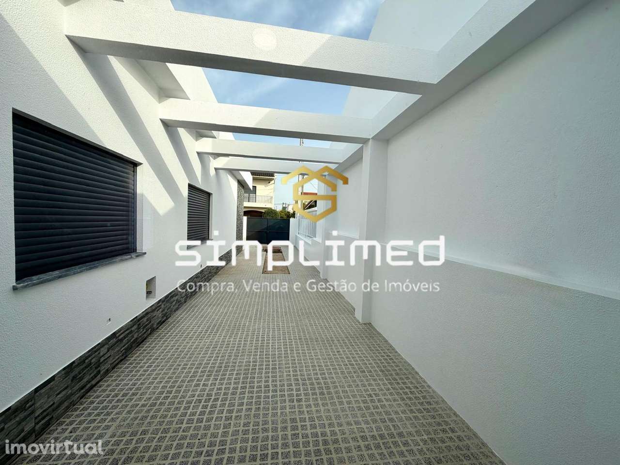 Moradia Isolada Térrea T4  Fernão Ferro  (CF) - Grande imagem: 2/38