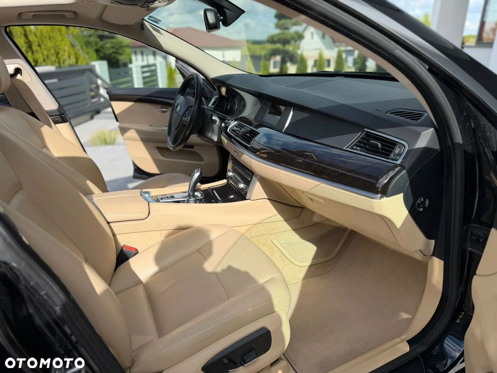 BMW 5GT 520d - 13