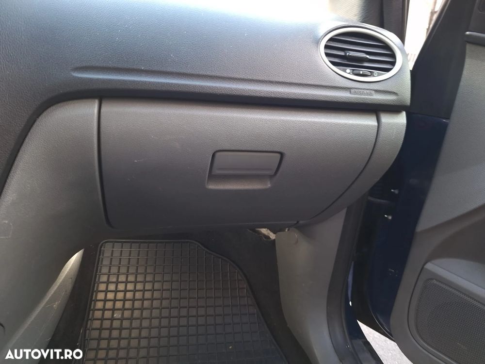 Ford Focus 1.6 TDCI 90 CP Trend - 13