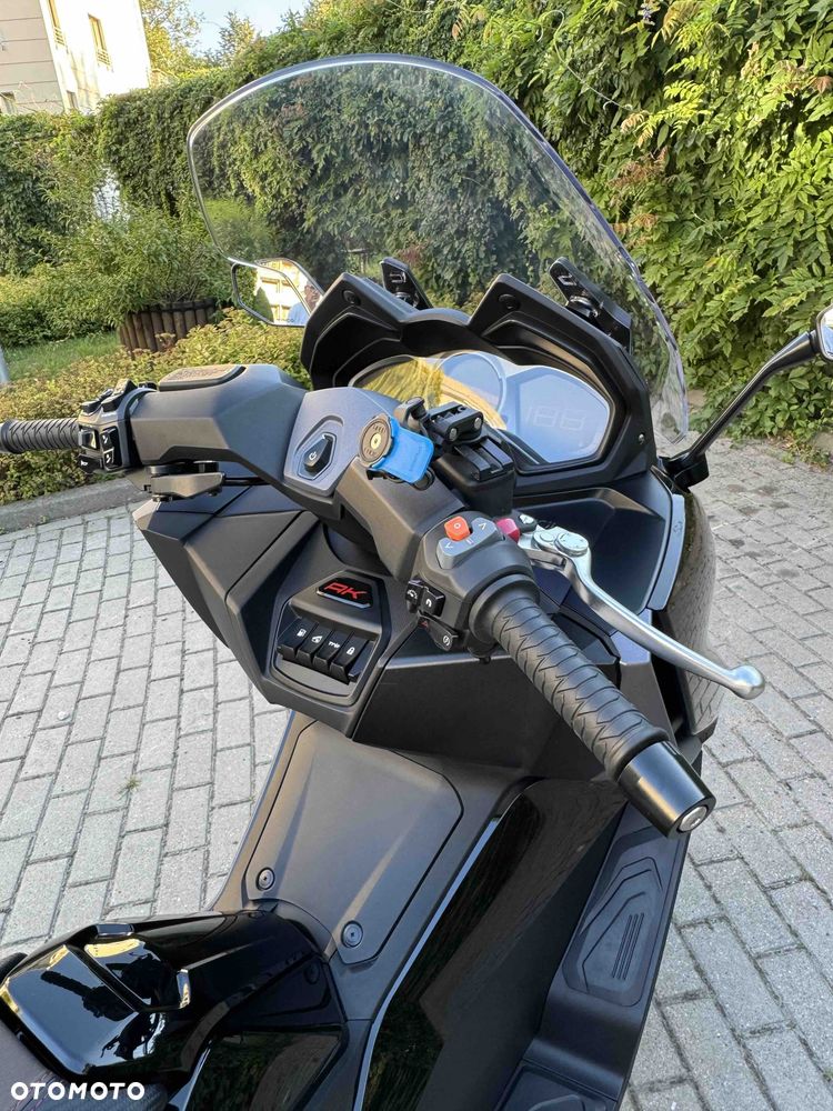 Kymco AK 550 - 6