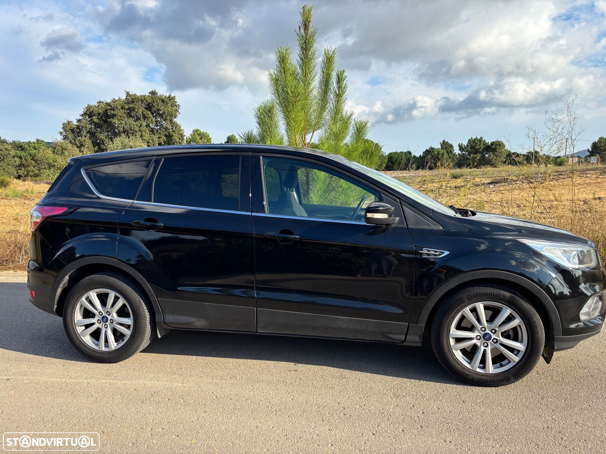 Ford Kuga 1.5 TDCi Business - 1