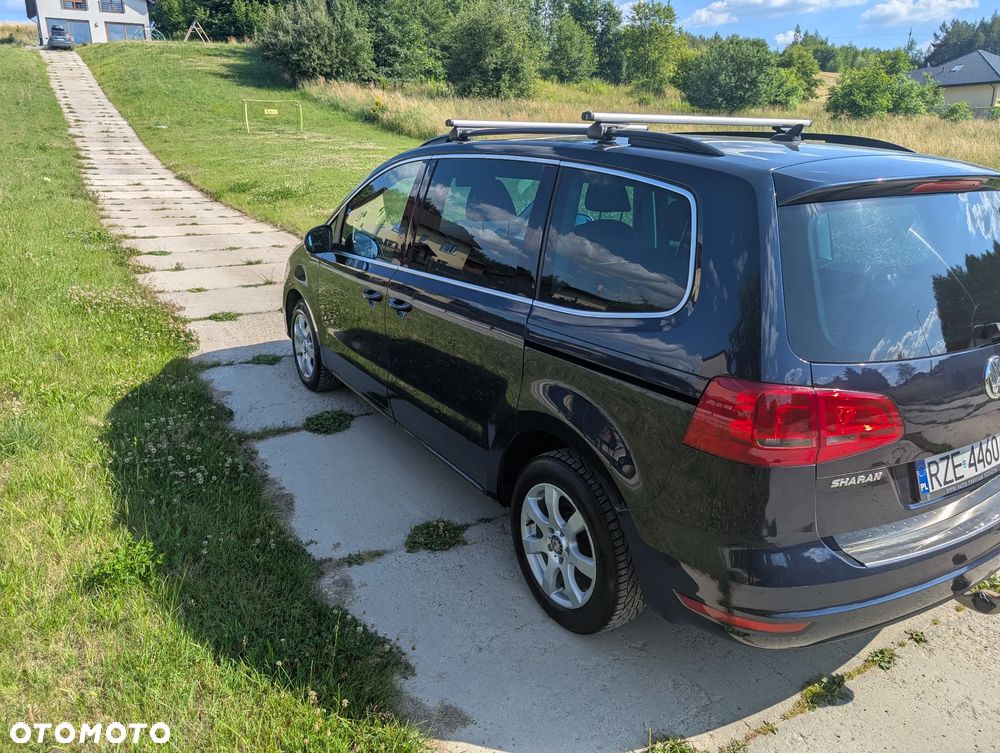 Volkswagen Sharan 2.0 TDI Comfortline DSG - 4