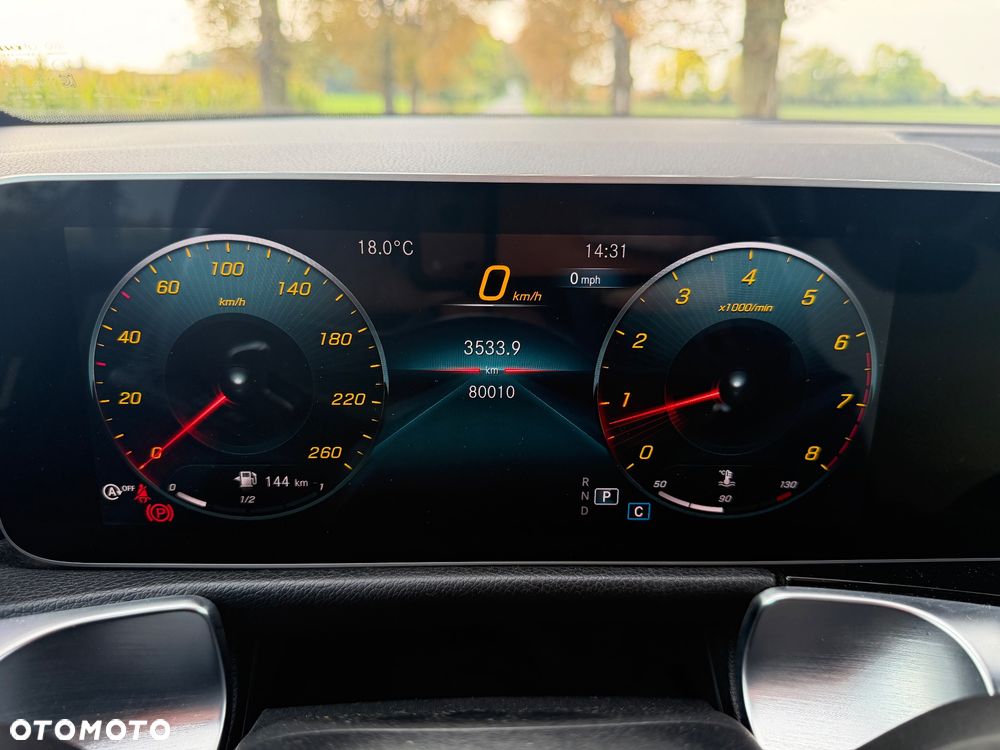 Mercedes-Benz GLB 250 8G-DCT AMG Line - 6