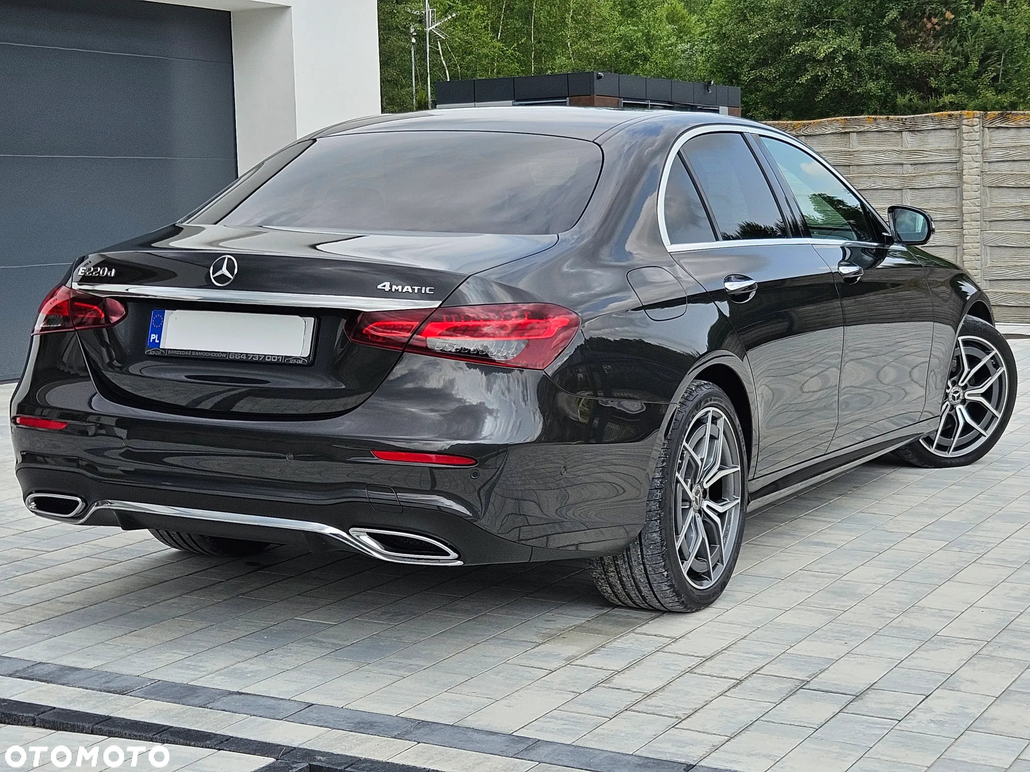 Mercedes-Benz Klasa E 220 d 4-Matic 9G-TRONIC - 3