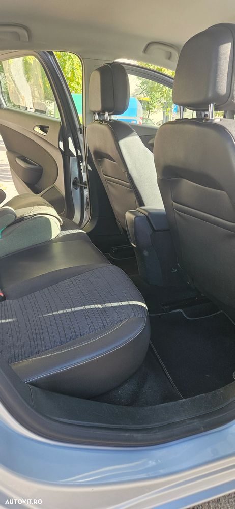 Opel Astra 1.6 TWINPORT ECOTEC Enjoy - 11