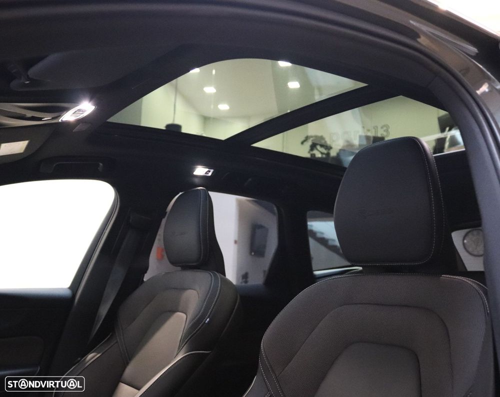 Volvo XC 60 2.0 T8 PHEV R-Design AWD - 16