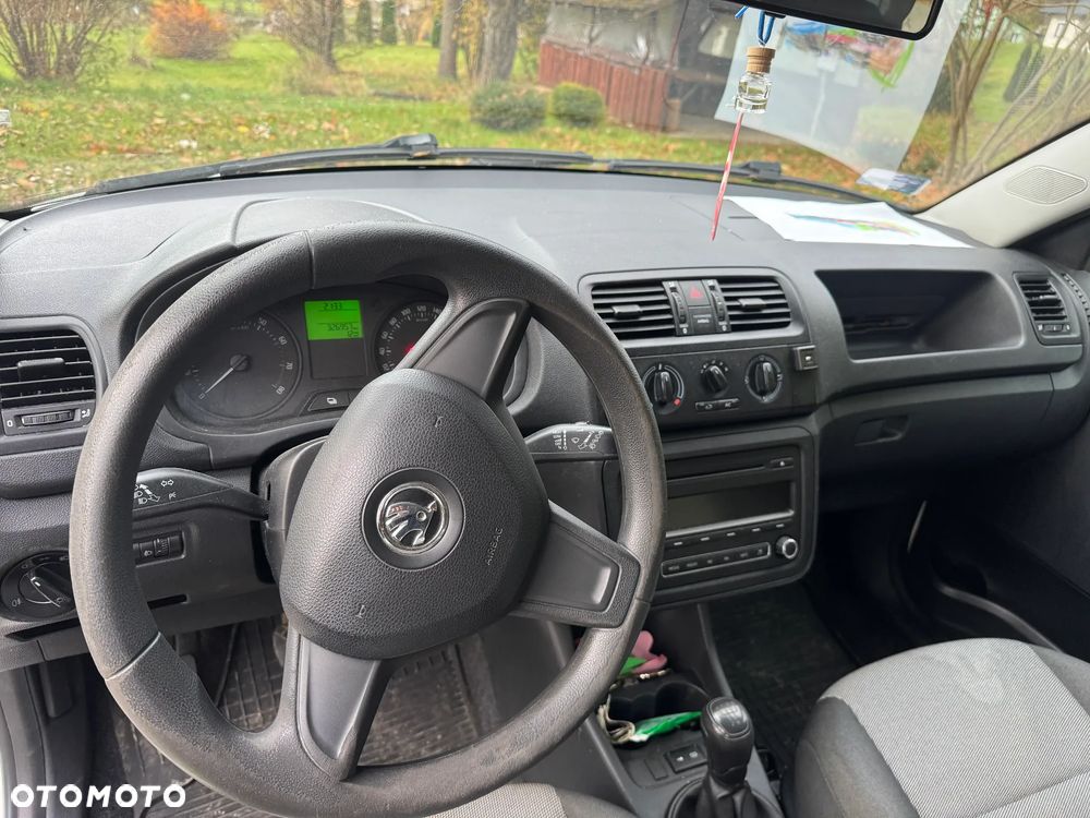 Skoda Fabia 1.4 16V Elegance Plus - 9