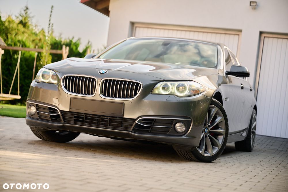 BMW Seria 5 525d xDrive Modern Line - 1