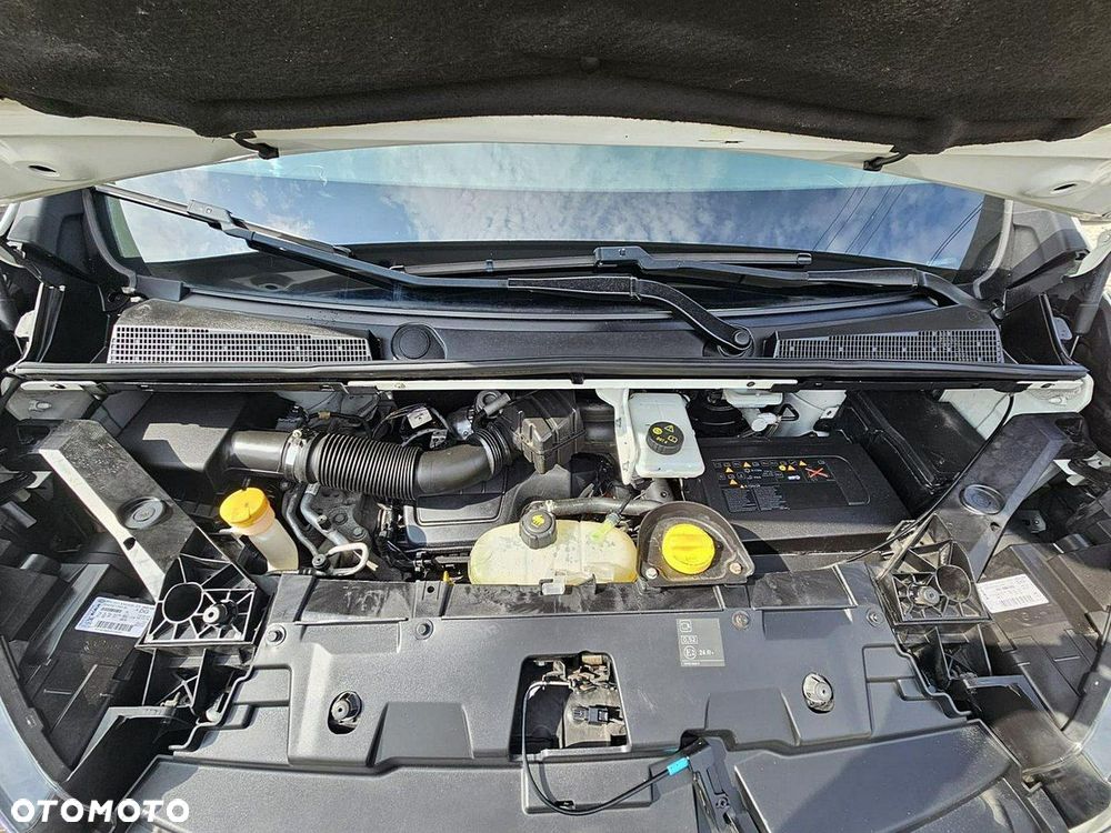 Renault Trafic - 11