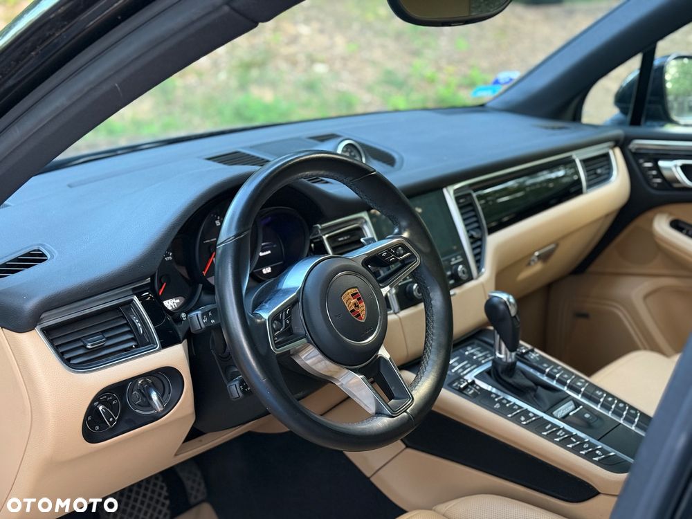 Porsche Macan Standard - 8
