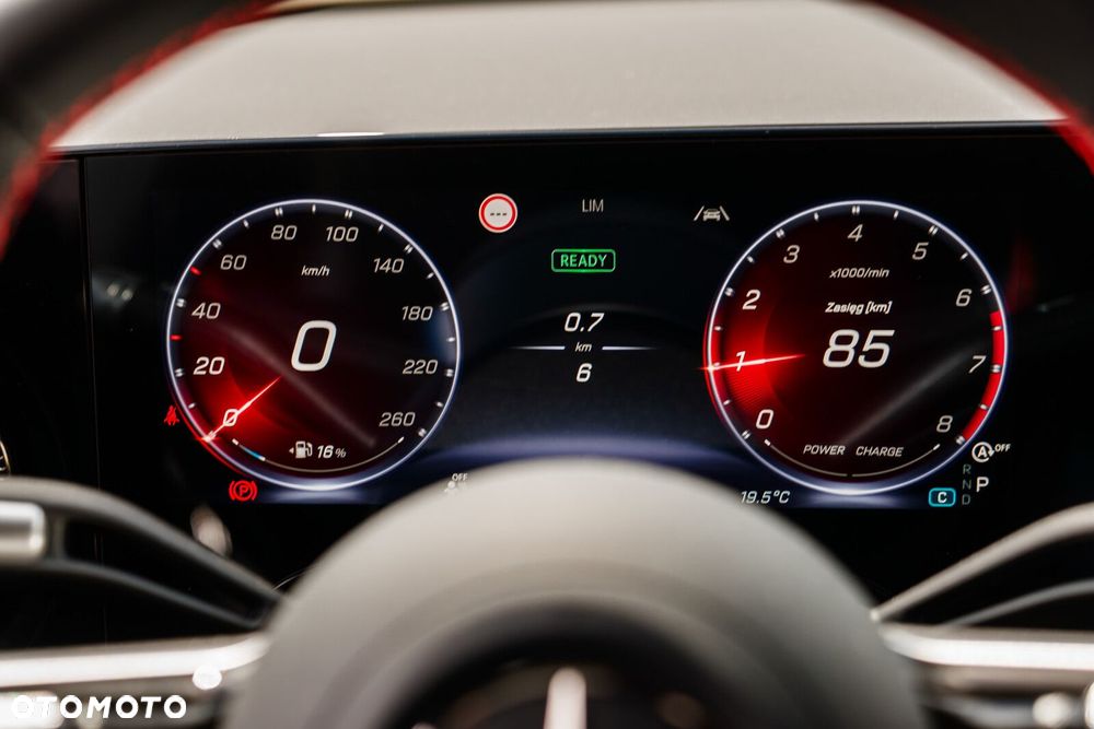Mercedes-Benz CLA - 18