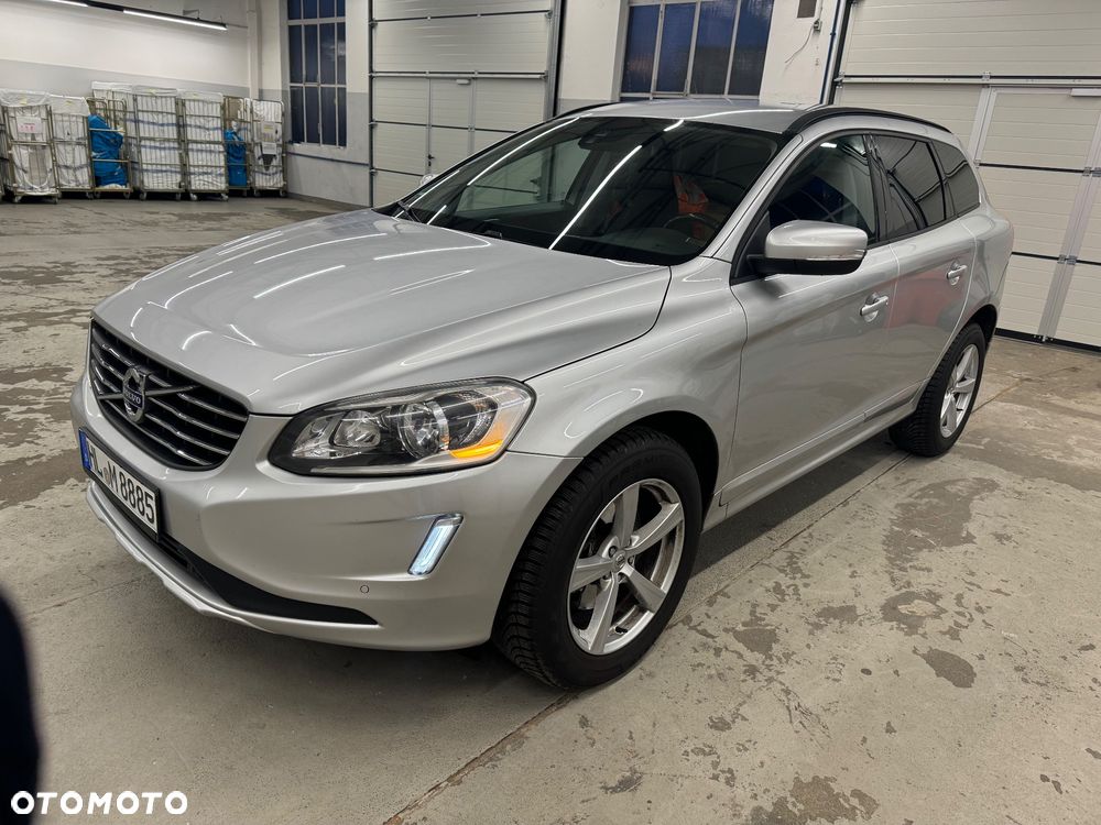 Volvo XC 60 D3 Geartronic Summum - 11