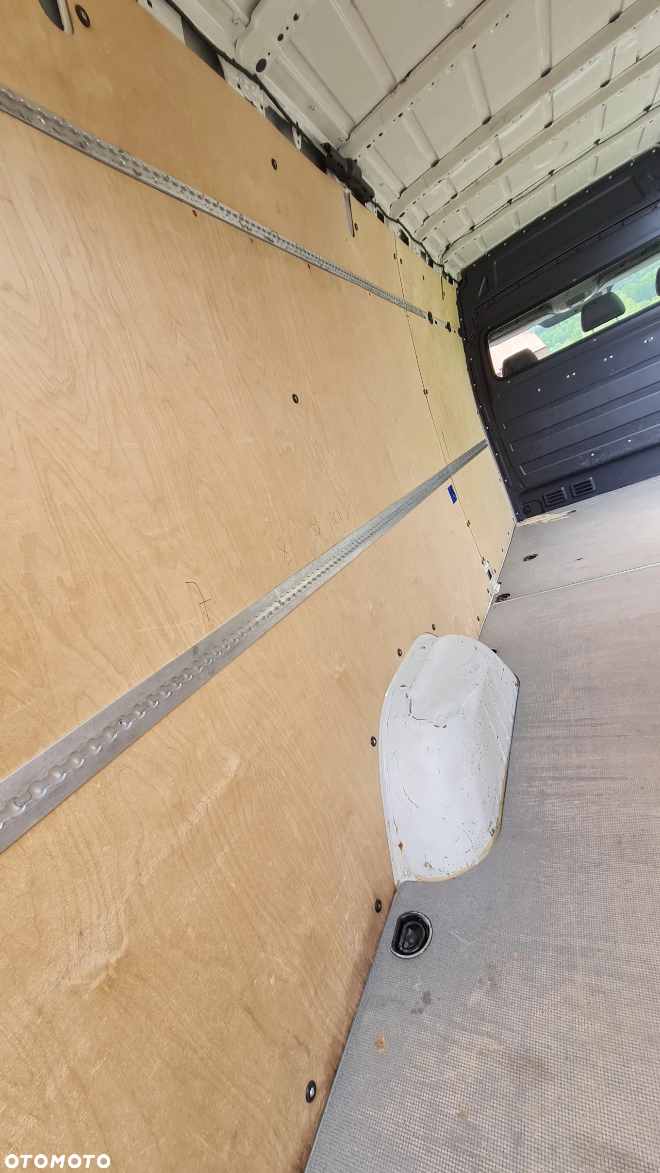 Volkswagen Crafter - 18