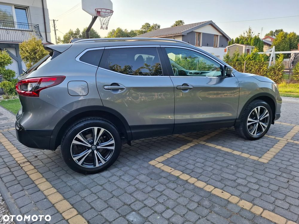 Nissan Qashqai 1.2 DIG-T N-Connecta - 17