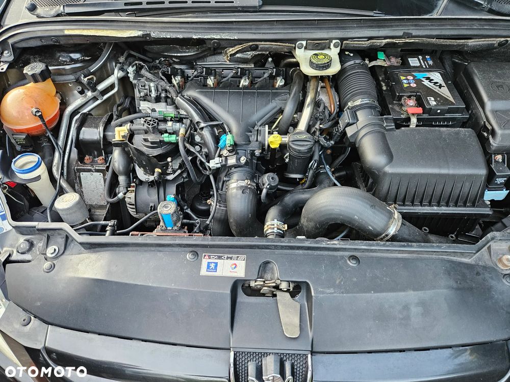 Peugeot 307 HDi SW 135 Premium - 26