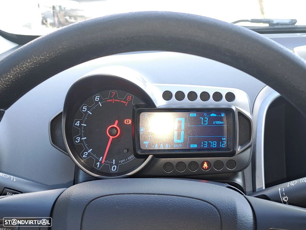 Chevrolet Aveo 1.2 LTZ - 17