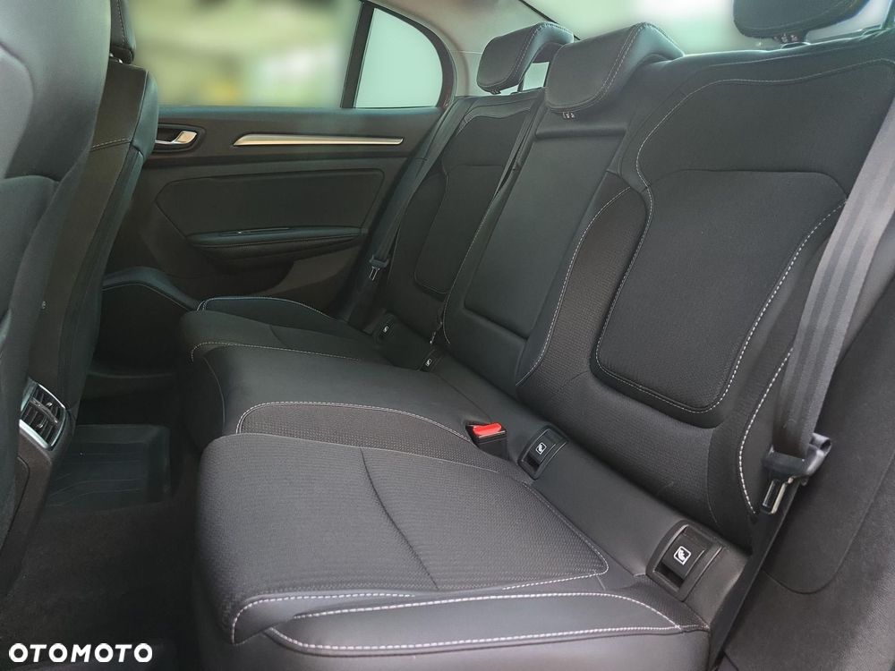 Renault Megane 1.3 TCe FAP Techno EDC - 22