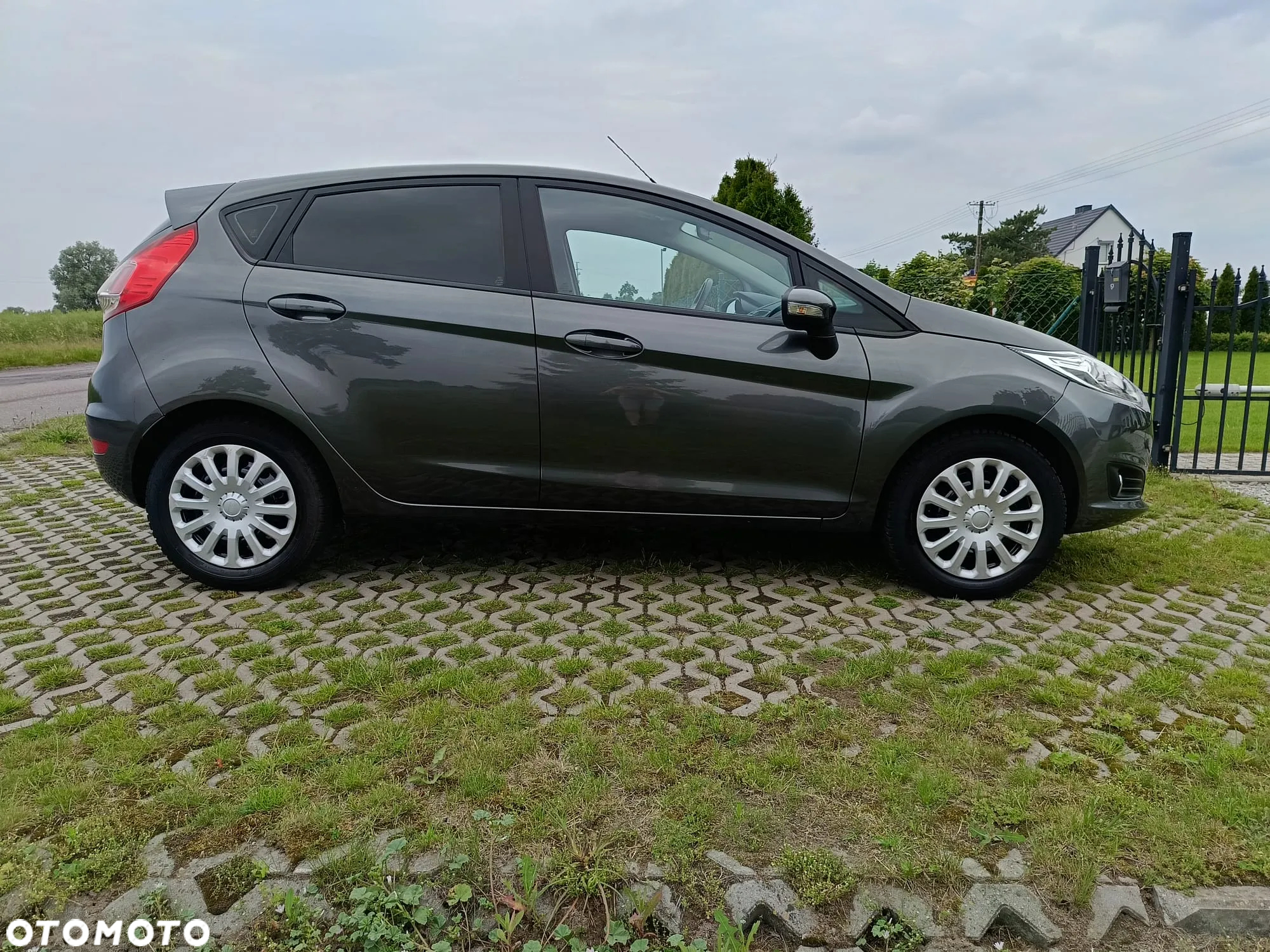 Ford Fiesta 1.0 Celebration - 15