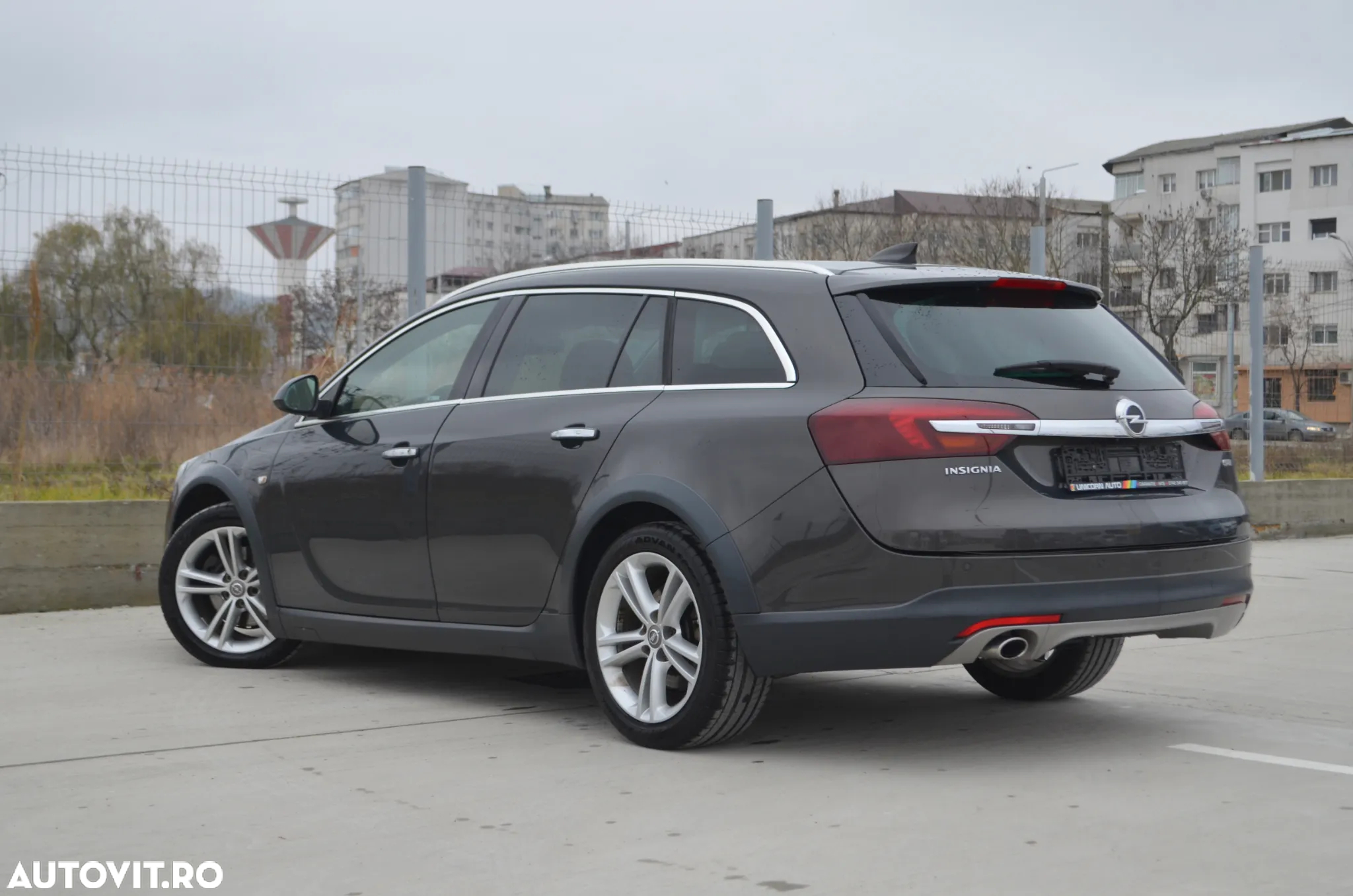 Opel Insignia 2.0 CDTI Country Tourer ecoFLEX - 4