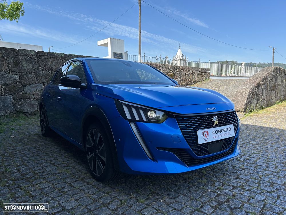 Peugeot e-208 50 kWh GT Line - 4