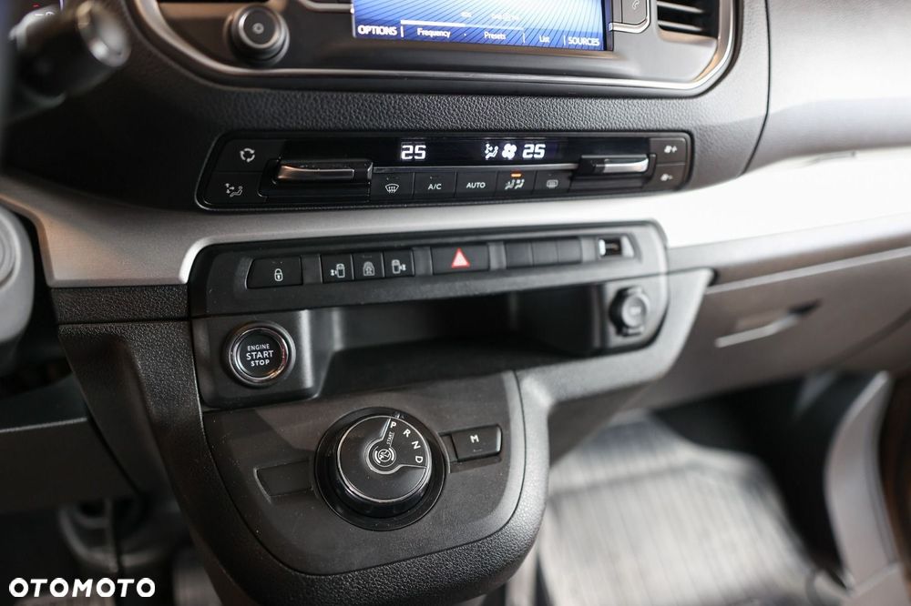 Toyota Proace Verso - 22