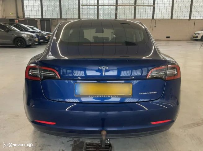 Tesla Model 3 Long-Range RWD - 8