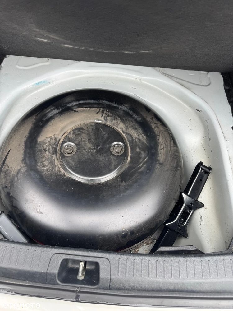 Toyota Corolla 1.8 Hybrid Comfort - 17