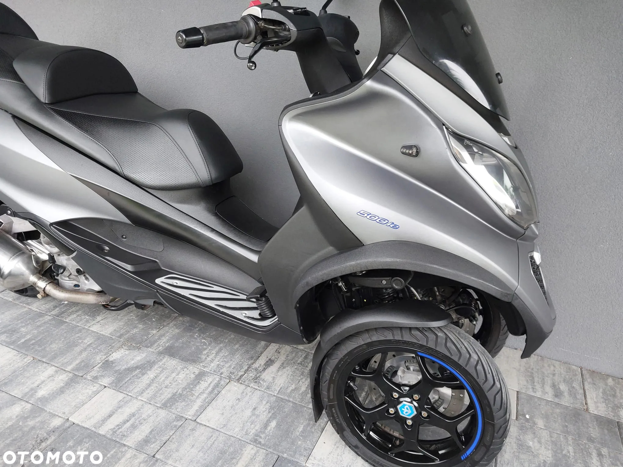 Piaggio MP-3 - 5