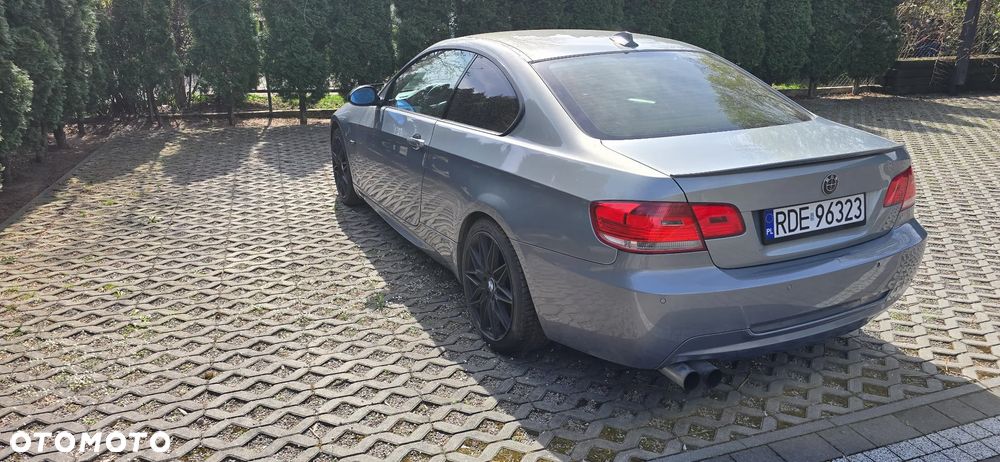 BMW Seria 3 320i - 4