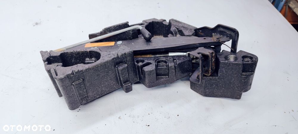 LEWAREK PODNOŚNIK WINDA AUDI Q7 7L0011031E - 3