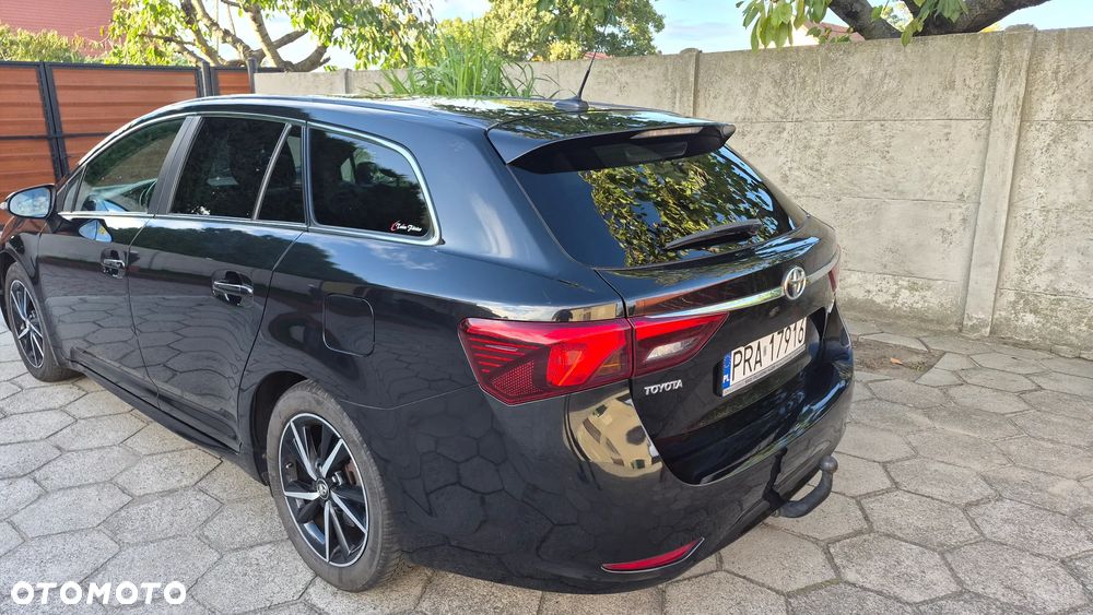 Toyota Avensis 2.0 D-4D Prestige - 6