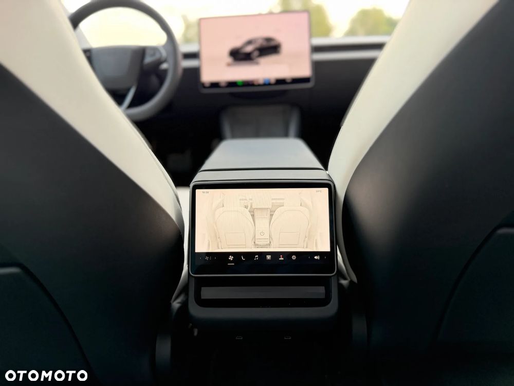 Tesla Model 3 Long Range AWD Premium - 10