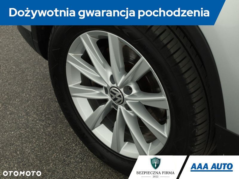 Volkswagen Tiguan - 11