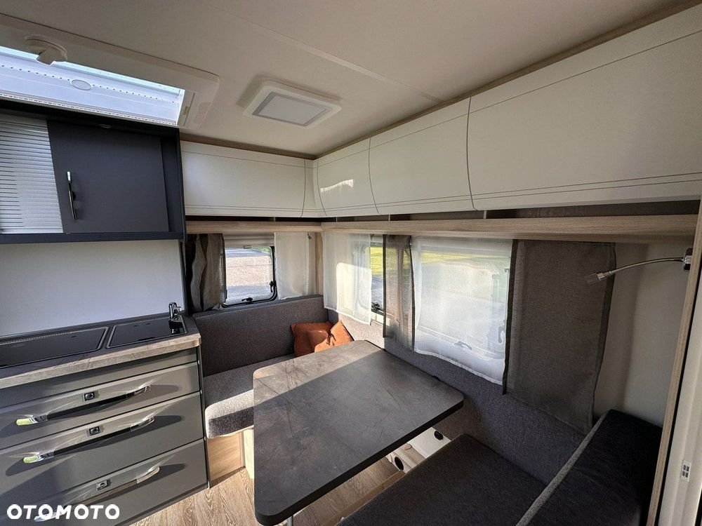 Hobby De Luxe 400 SFe - 10