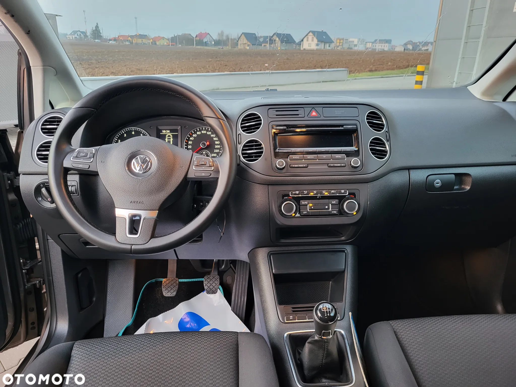 Volkswagen Golf Plus - 11